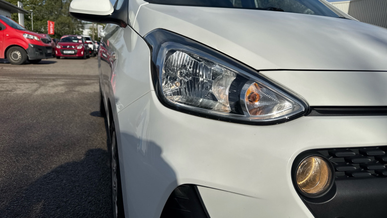 Hyundai i10 1.0 SE 5dr Petrol Hatchback